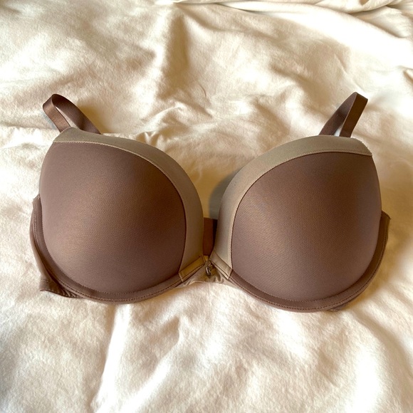 Victoria's Secret Other - Victoria’s Secret Fabulous Plunge push up bra light purple size 34DD